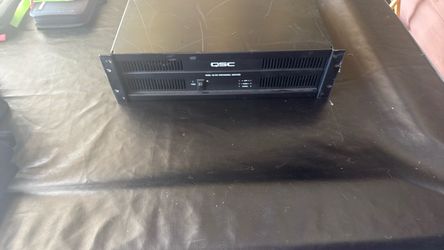 QSC Professional Rack-Mount Power Amplifier