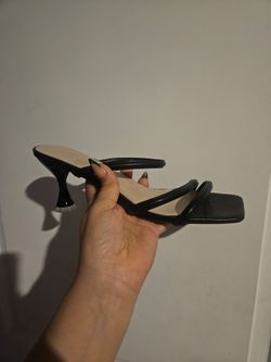 Kitten heels