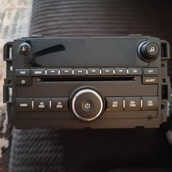 10-14 Chevy/GMC Truck Radio - CD Player mp3 Aux Input