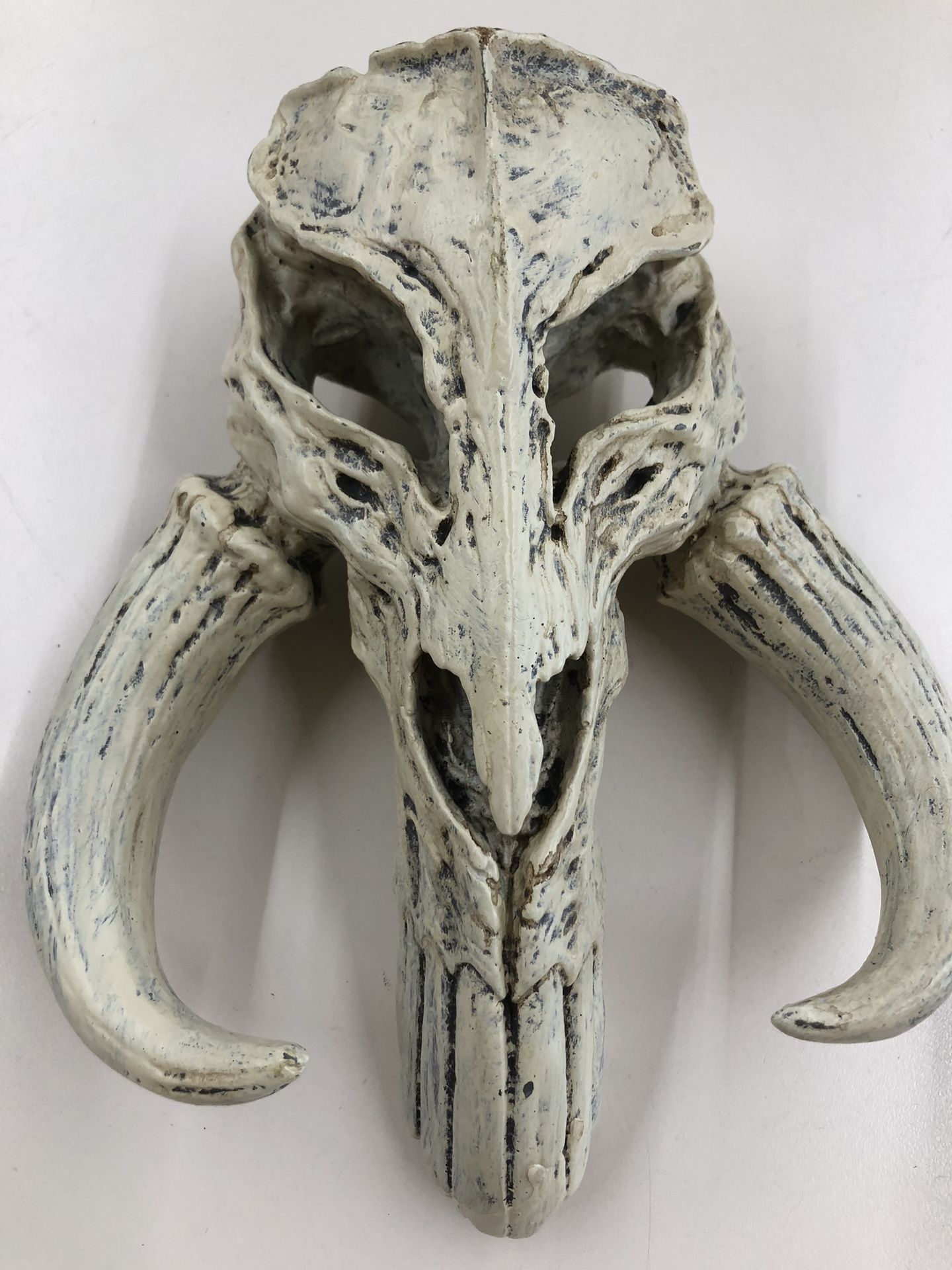 Star Wars The Mandalorian Mythosaur Skull Wall Decor Bone Statue Figure
