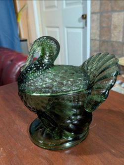 Vintage L.E. Smith Glass Company avocado green glass turkey lidded candy dish