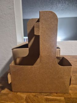 Drink carrier with handle