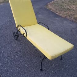 Wrought Iron Lounge W/Cushion