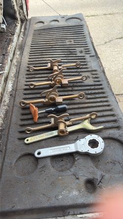 Specialized industrial tools