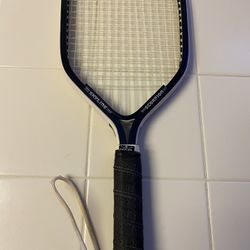 Racquet Black &White Model Skyline Scorpion Length 18 3/4(41/8)