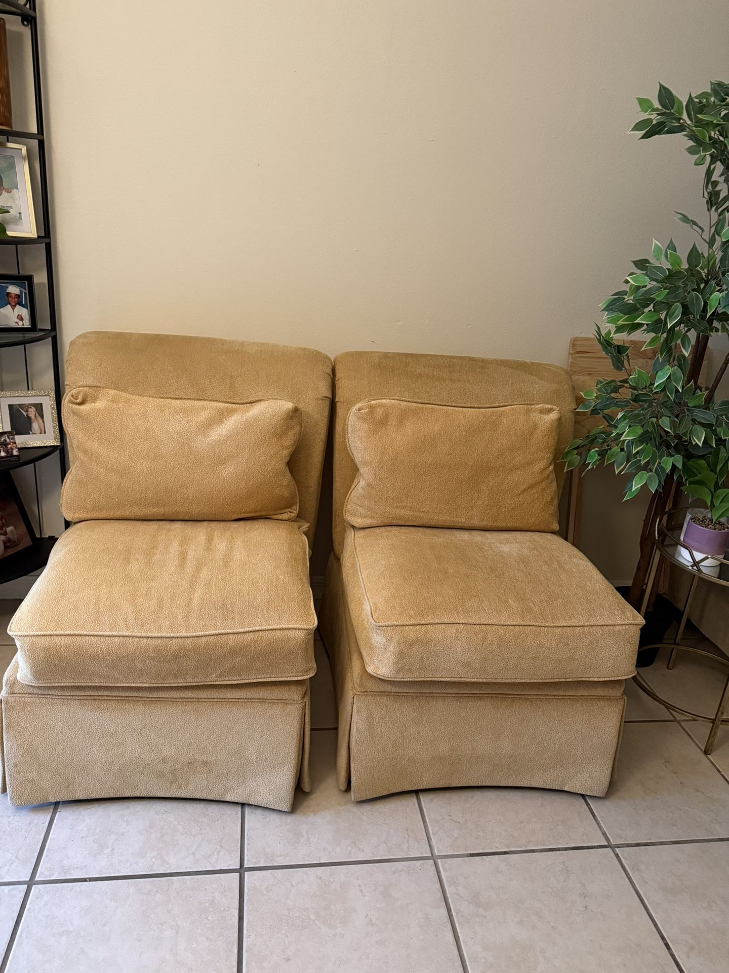 2 Chairs