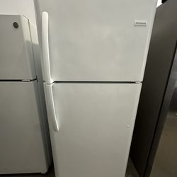 Frigidaire Refrigerator 