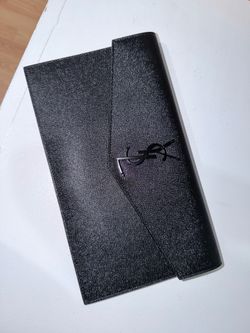 Saint Laurent  - pre loved elegant pouch
