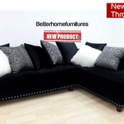 Brand New Microfiber Sectional Sofa With Throw Pillows// Finance Available 