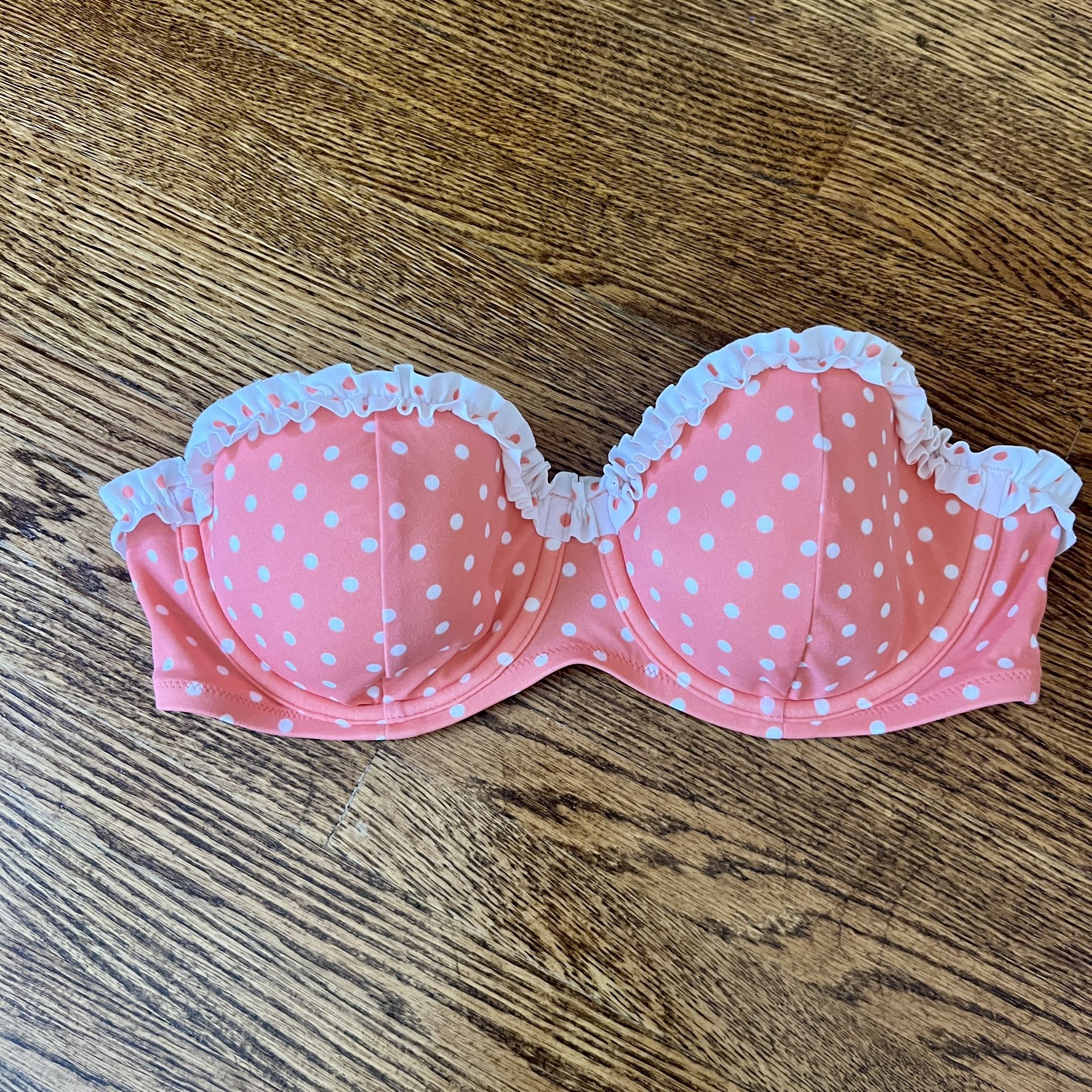 Victoria’s Secret Coral w/ white Polka Dot Ruffle Bikini top strapless 36C NWOT