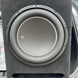 JL Audio Subwoofer And Amp