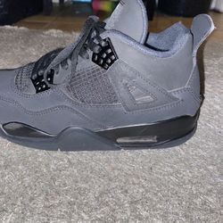 Jordan 4 Black Cats 