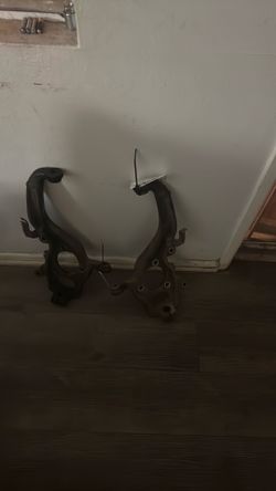 Nissan armada/Titan knuckle spindles