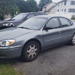 2006 Ford Taurus 