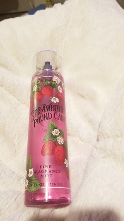 Strawberry poundcake
