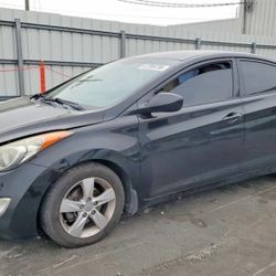 2013 Hyundai Elantra For Parts Engine Transmission Good 