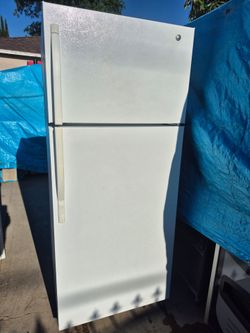 GE Apartment Size Fridge