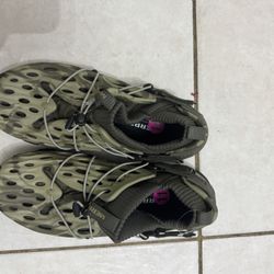 MERRELL 