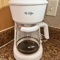 12 Cup  White Mr Coffee Maker