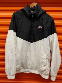 NIKE pullover size M