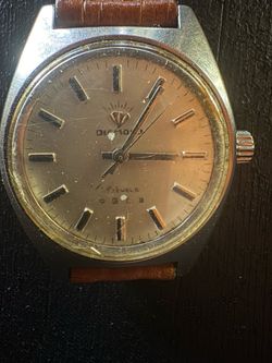 Diamond stainless steel vintage Chinese watch