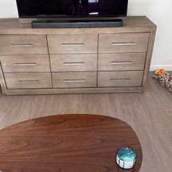 Mor Dresser 