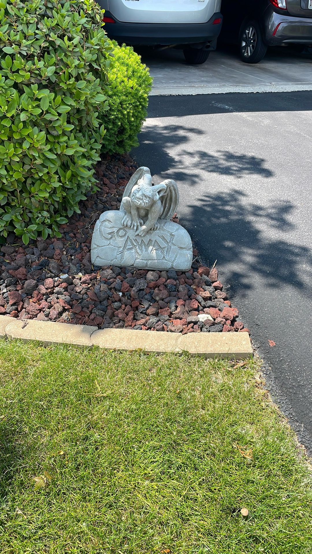 Cute And Funny Yard Stone Statue