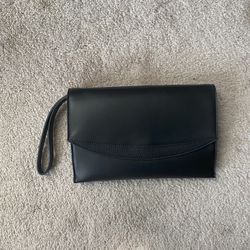 Black   Wristlet 