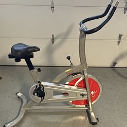 Sunny Health And Fitness Spin Bike