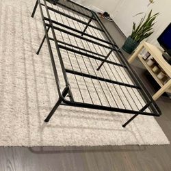 TWIN SIZE METAL PLATFORM BED FRAME FOLDABLE (BRAND NEW)
