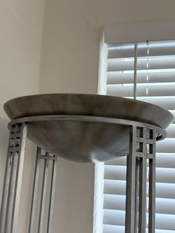 Floor lamp