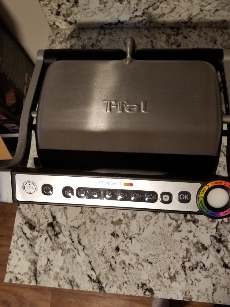 Indoor Grill T-fal OptiGrill GC702D53 for Sale in Plainville, CT - OfferUp