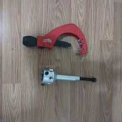 Milwaukee 3 5/8 " And Fan Blade Puller