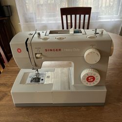 Singer Sewing Machine
