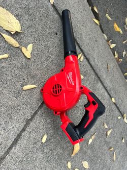 NEW Milwaukee Blower $100 Firm
