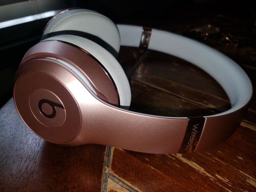 Beats Solo 3 Rose Gold Used