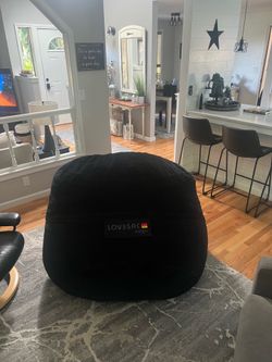 Giant lovesac Moviesac