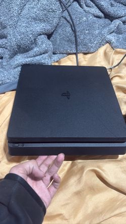 play station 4 slim