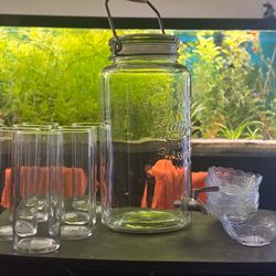 ✨ Elegant Glass Entertaining Set – Vases + Beverage Dispenser + Extras ✨