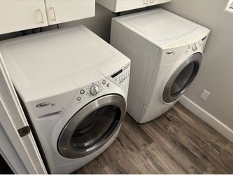 Whirlpool Duet Front-Load Washer & Electric Dryer Set - Excellent Condition!