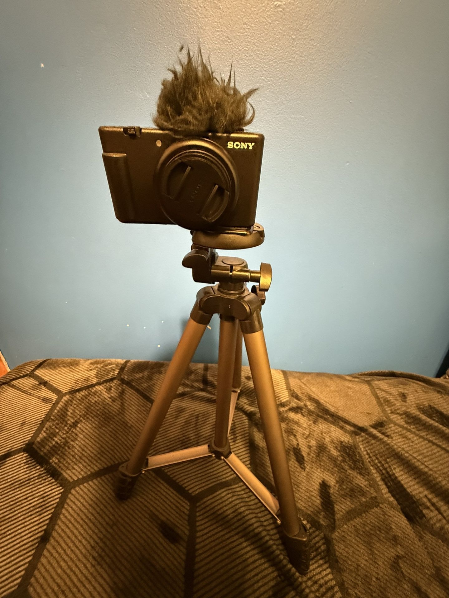 Sony ZV-1F Vlog Camera