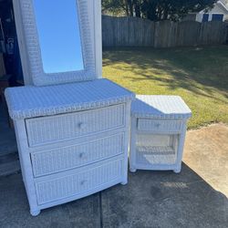 Pier 1 Wicker furniture 