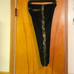 Like New RBX Black With Gold Trim Mesh Leggings Size Medium 