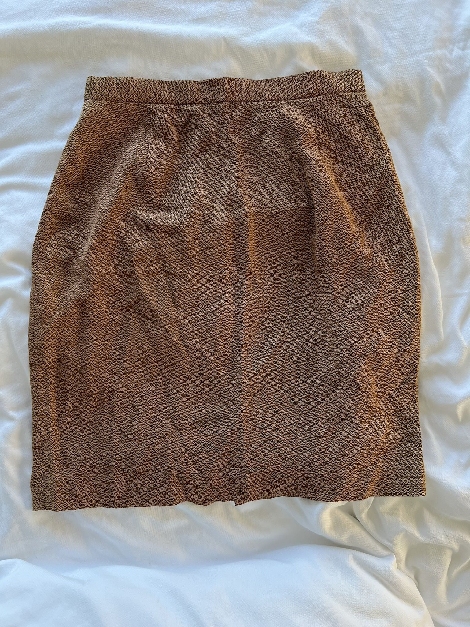 Women's Size 6 Skirt