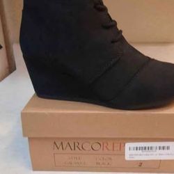 Brand New Little Girls Wedge Booties Size 2