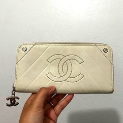 chanel vintage wallet