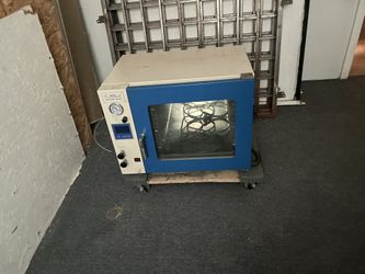 Oven For Drying Extract Pump And Fitting Also Available