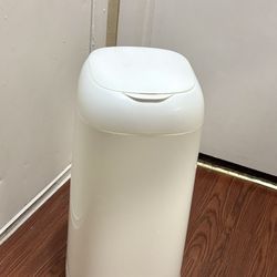 Diaper  Pails Like New 