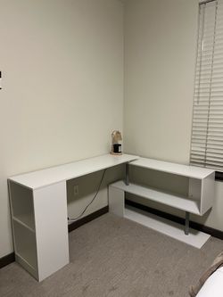 Convertible Corner Desk / Expandable Workstation – Excellent Condition