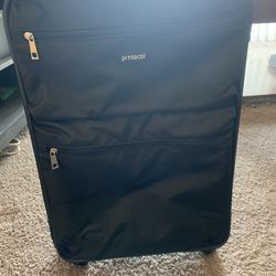 Suitcase 